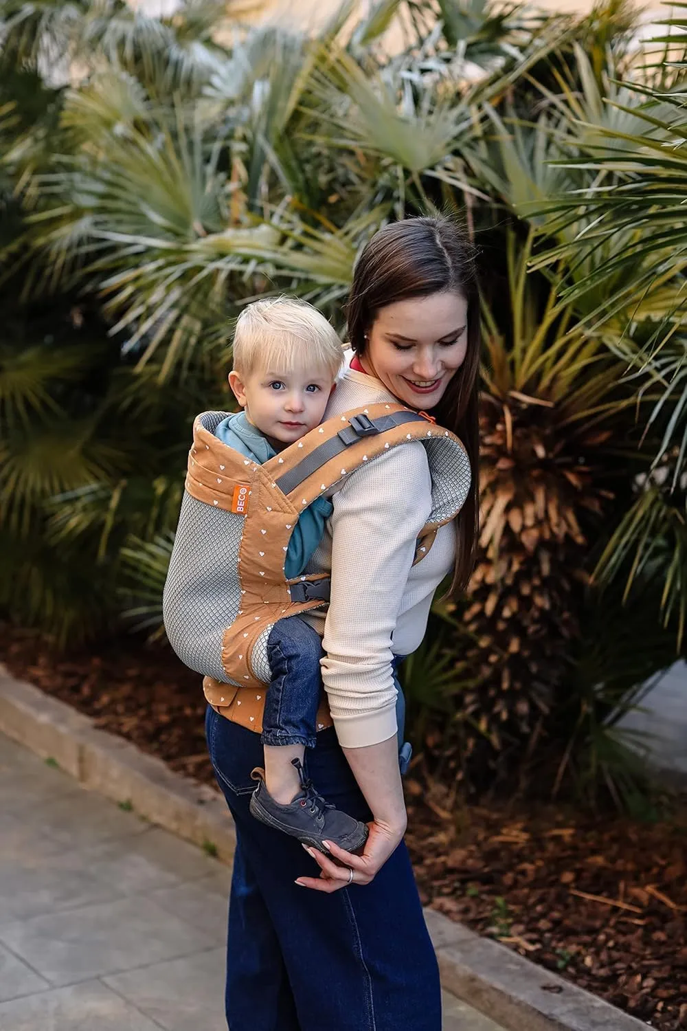 Beco Toddler Carrier with Extra Wide Seat - 100% Polyester 3D Performance Mesh Toddler Carrying Backpack Style and Front-Carry -Lightweight & Breathable Child Carrier -Toddler Sling Carrier 20-60 lbs