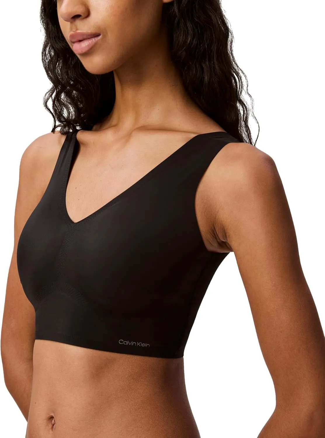 Calvin Klein Women's Invisibles Comfort Seamless Lightly Lined V Neck Bralette Bra