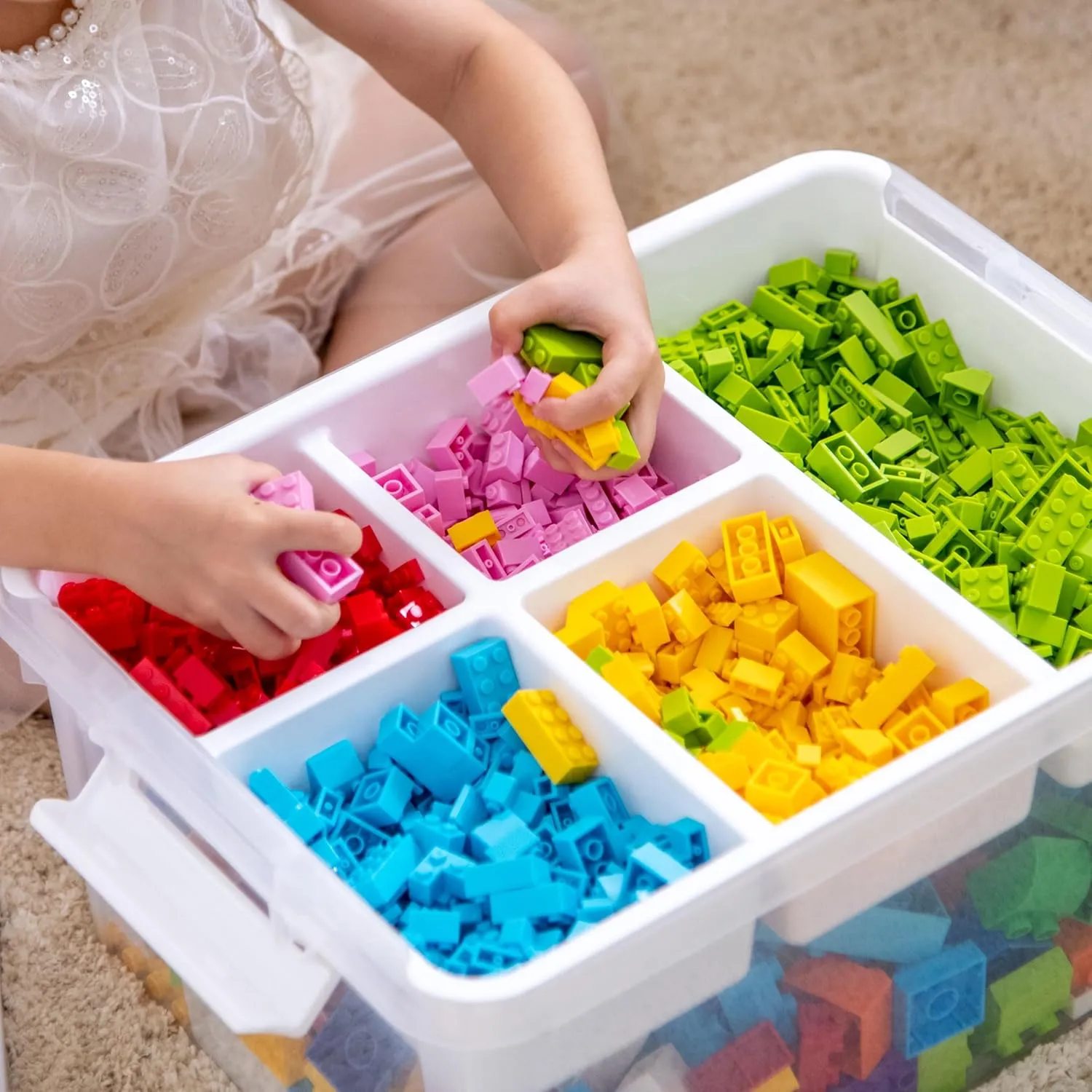 Citylife 17 QT Plastic Storage Box with Building Baseplate Lid and Removable Tray Craft Organizers and Storage Clear Storage Container for Organizing Bead, Tool, Sewing