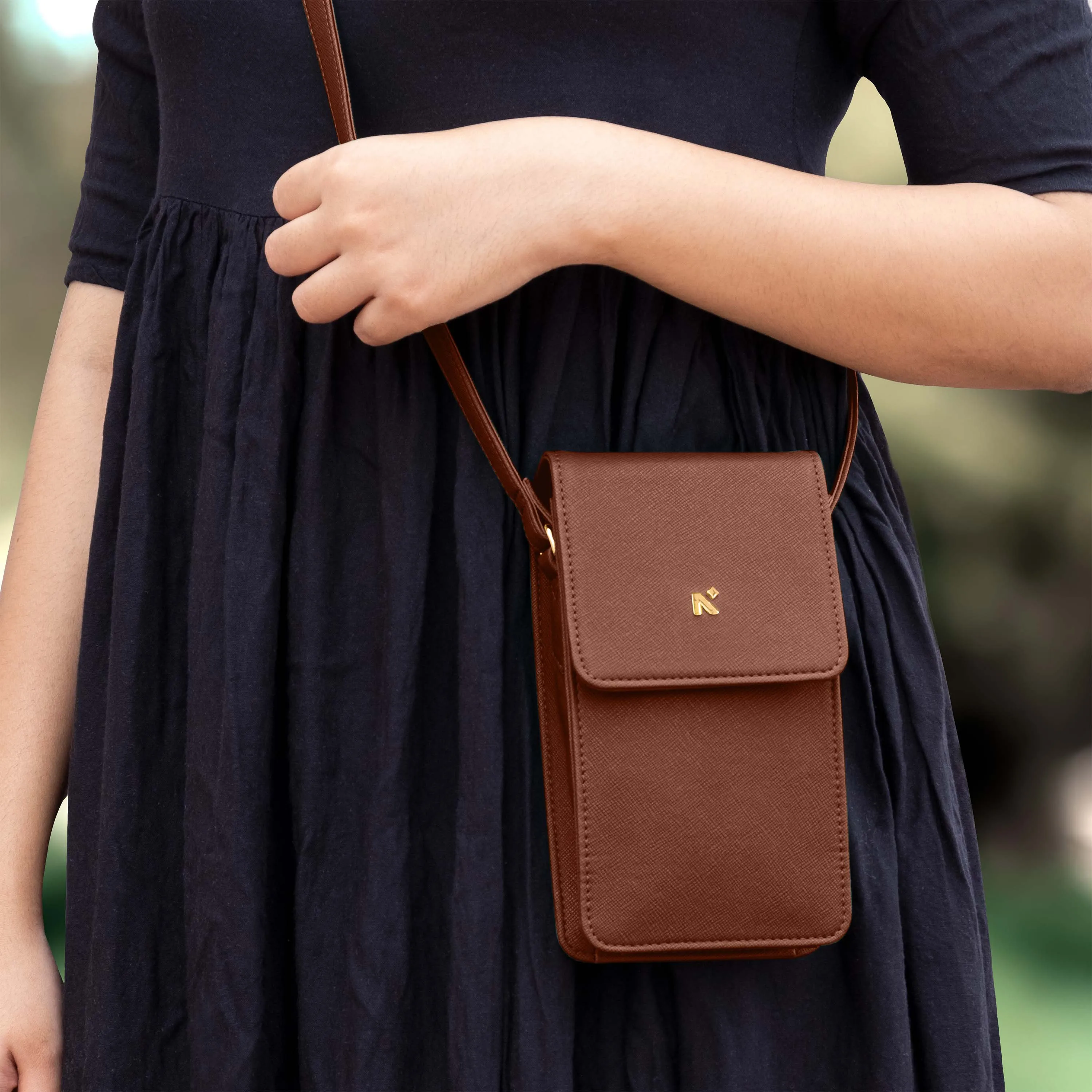 ELLA | SLING BAG