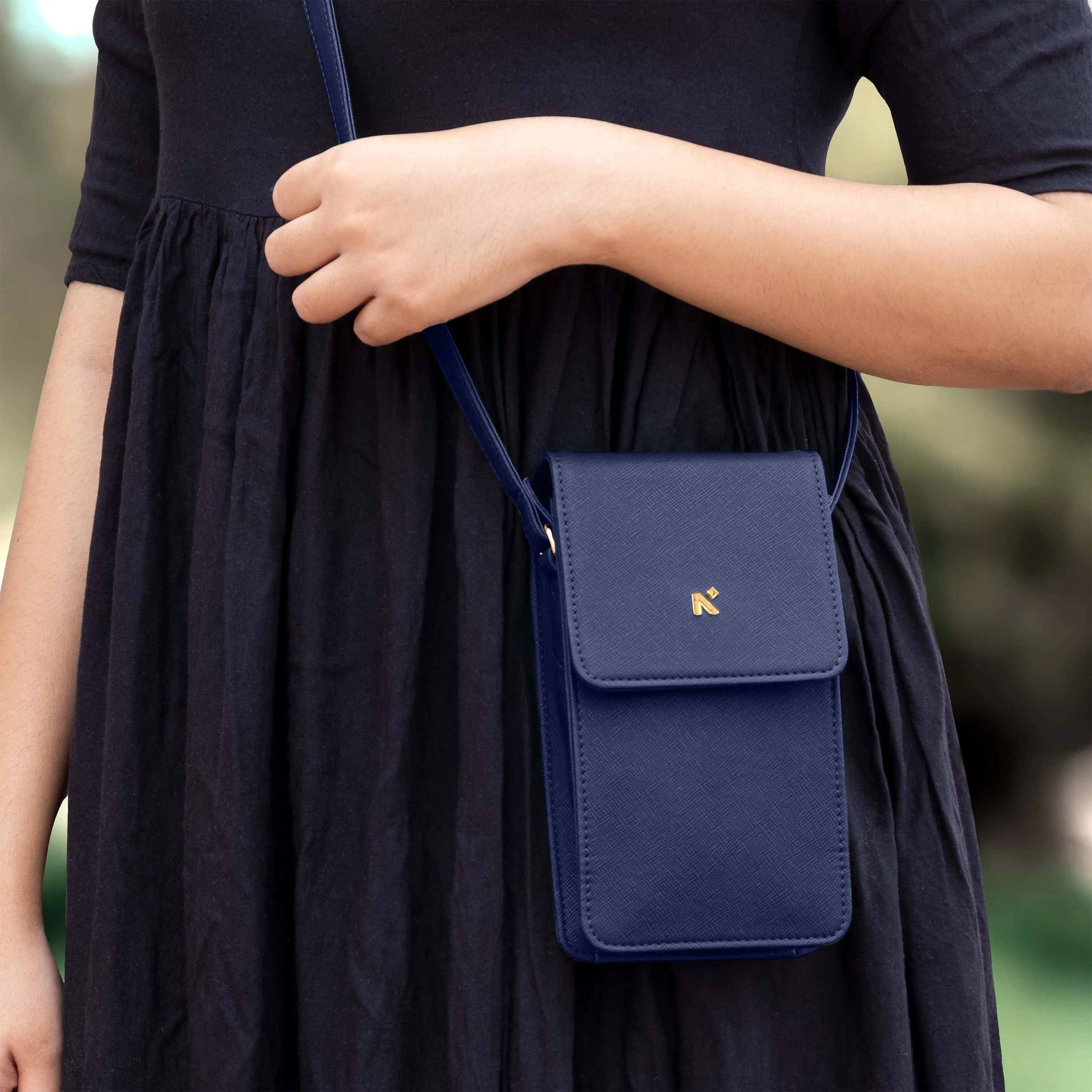 ELLA | SLING BAG