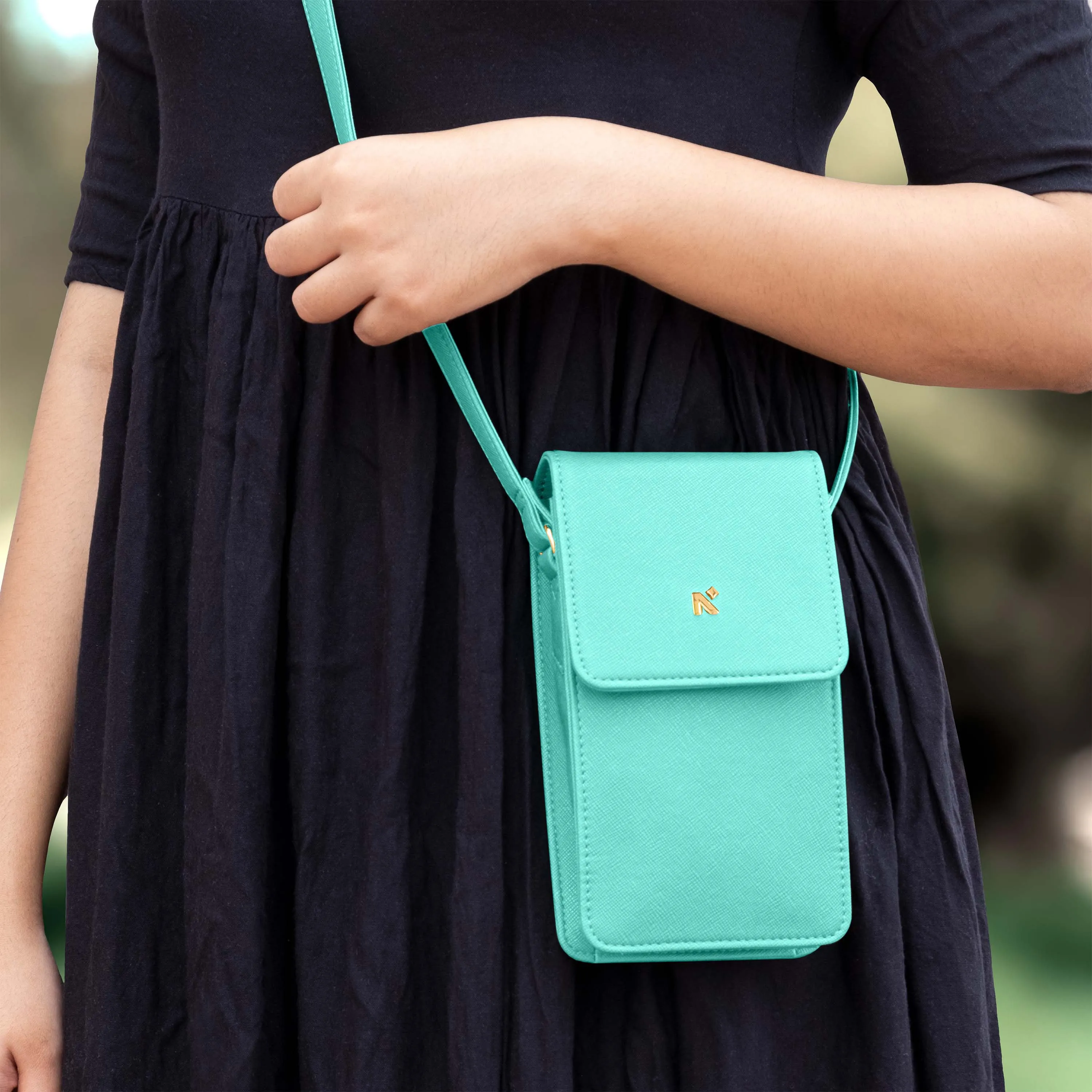 ELLA | SLING BAG