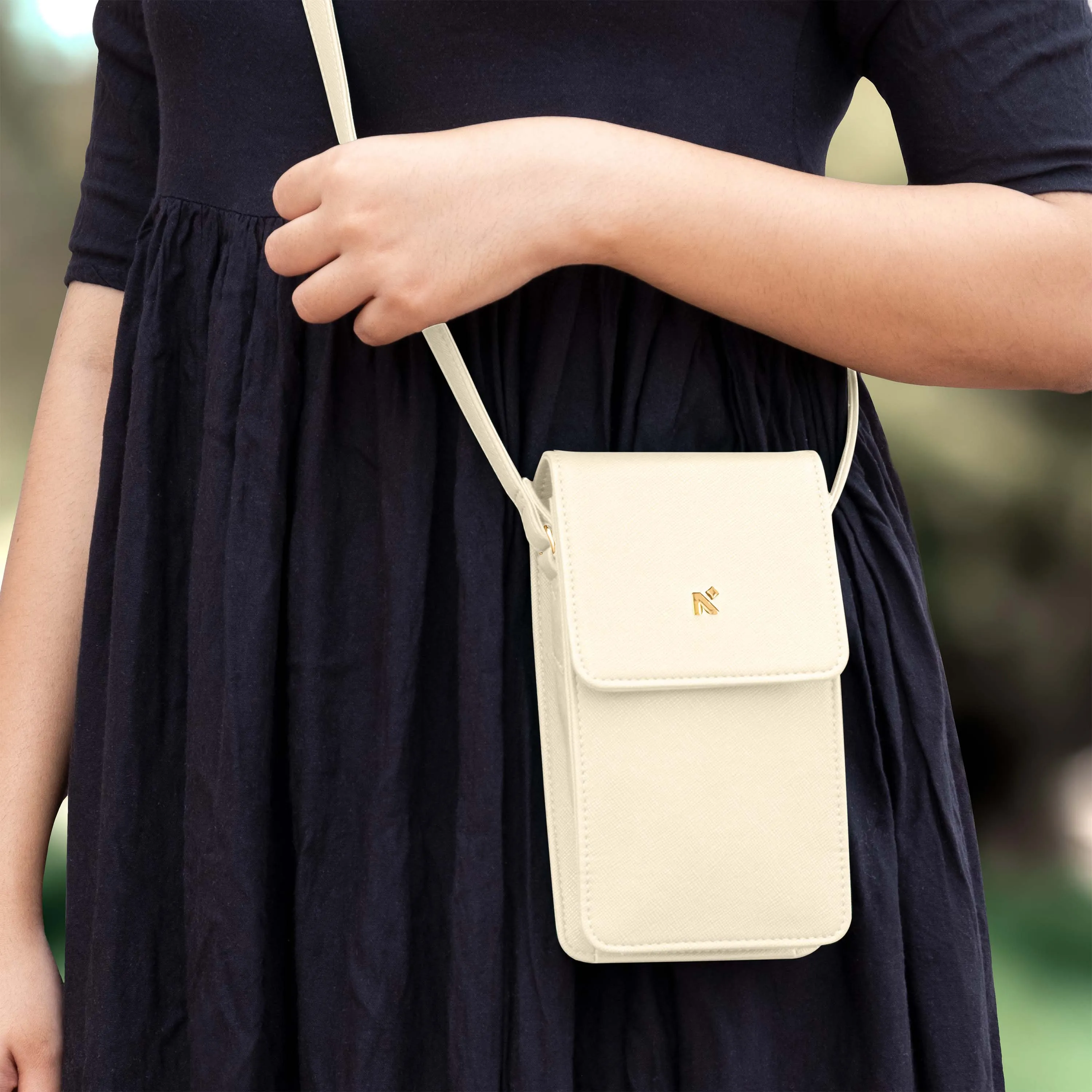 ELLA | SLING BAG