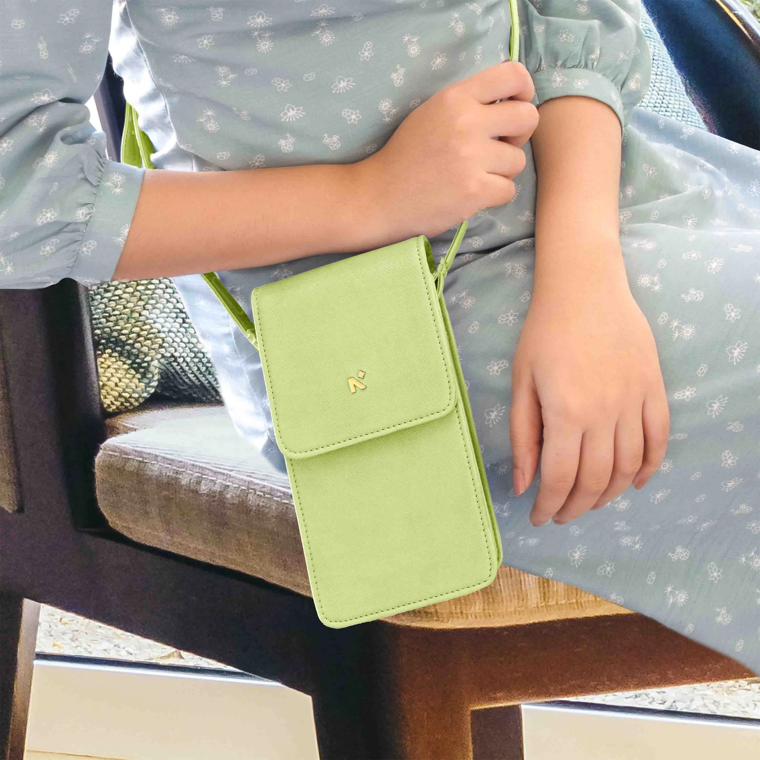 ELLA | SLING BAG