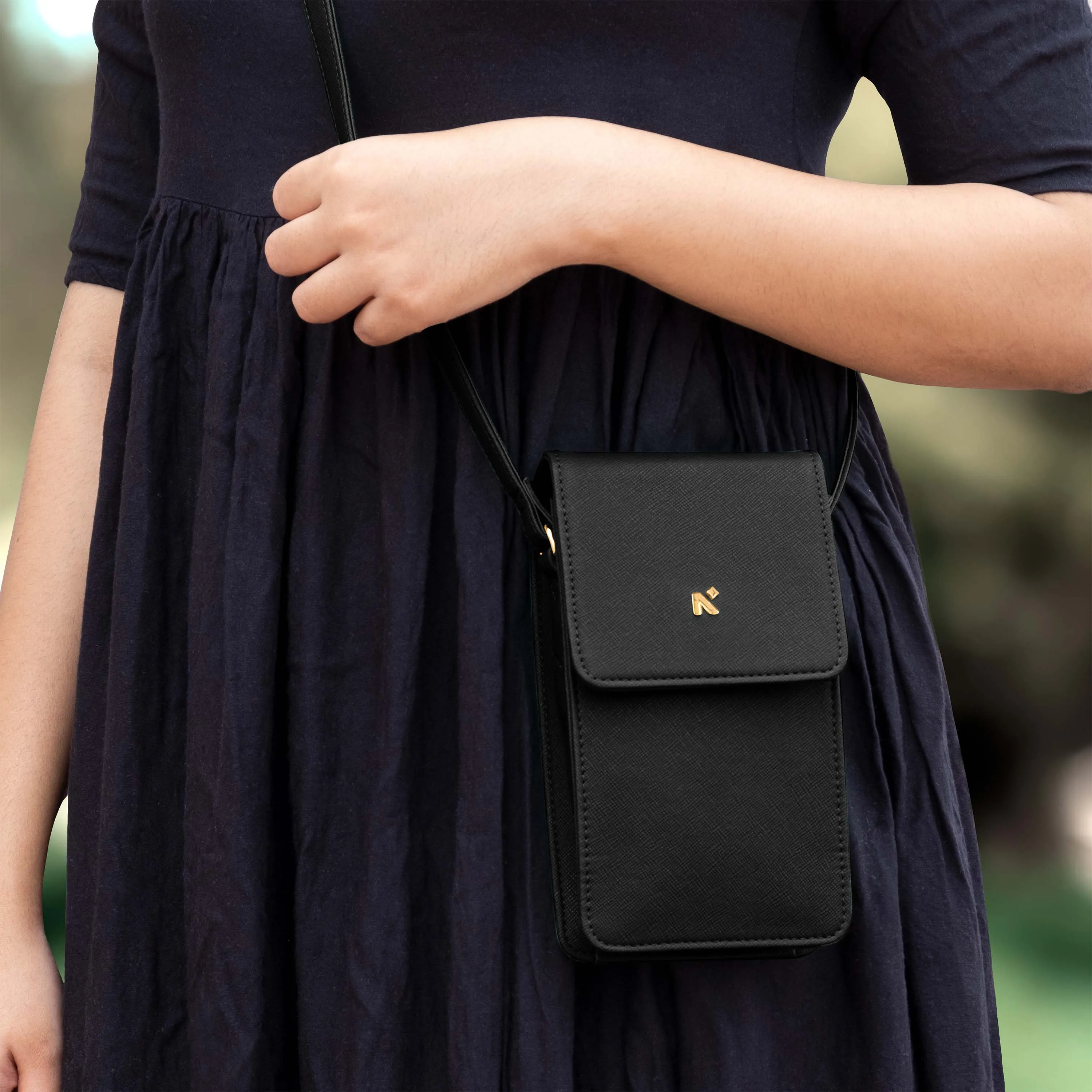 ELLA | SLING BAG