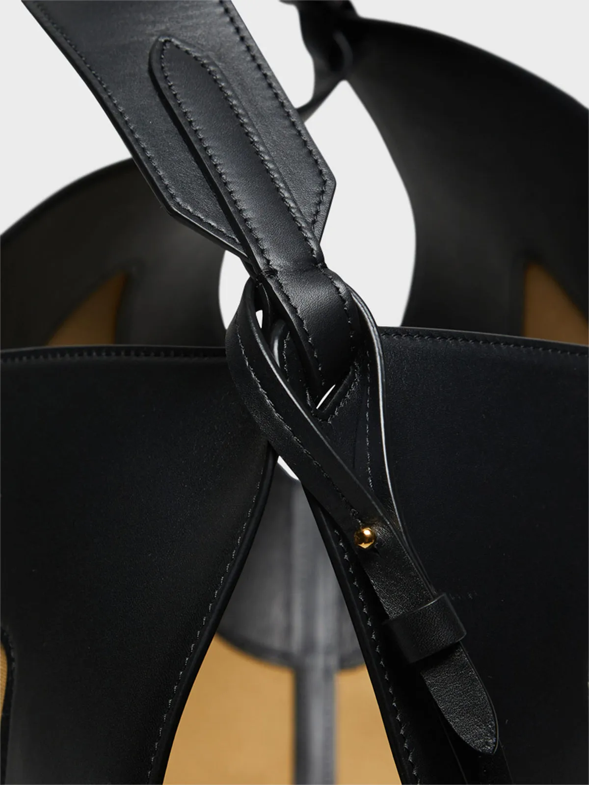 Lotus Medium Canvas Tote Bag in Black and Honey