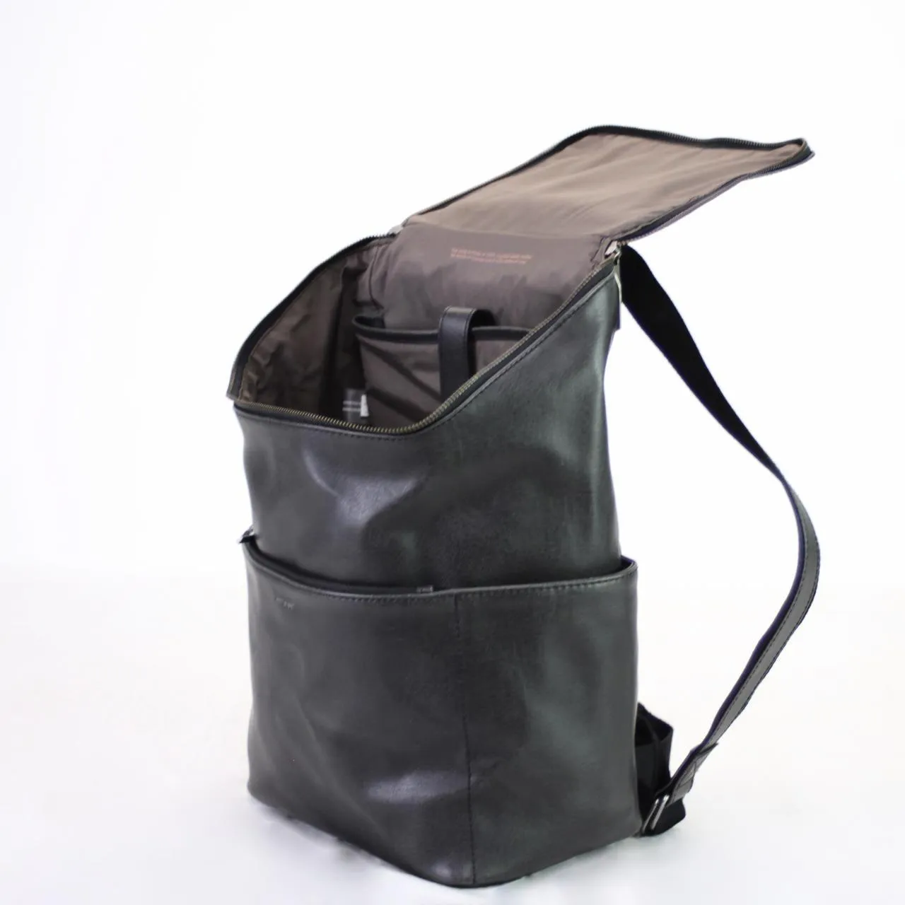 Matt & Nat Vintage Collection Dean Backpack Black