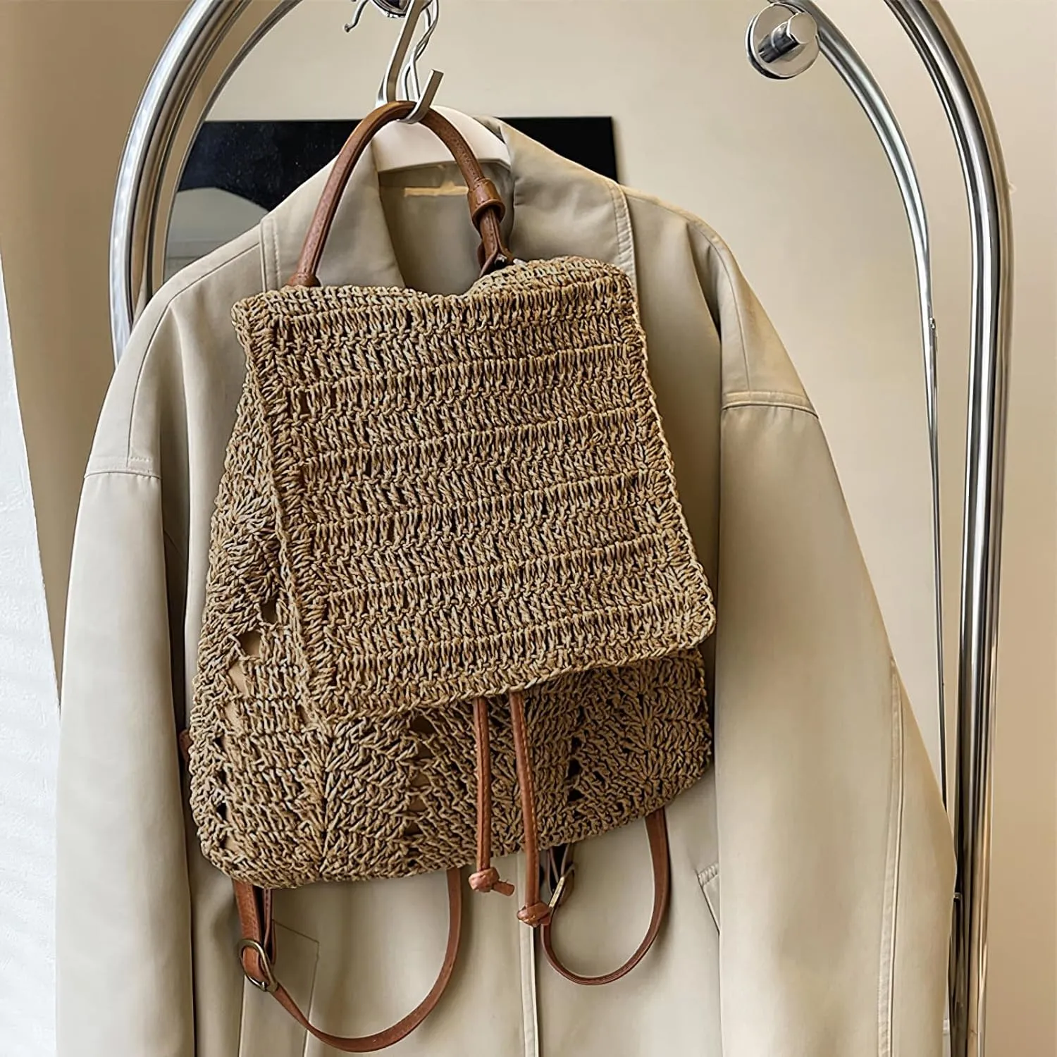 Small Straw Backpack for Women Boho Drawstring Backpack Purse Handmade Woven Beach Shoulder Handbag Daypack for Summer Casual Holiday Light Coffee