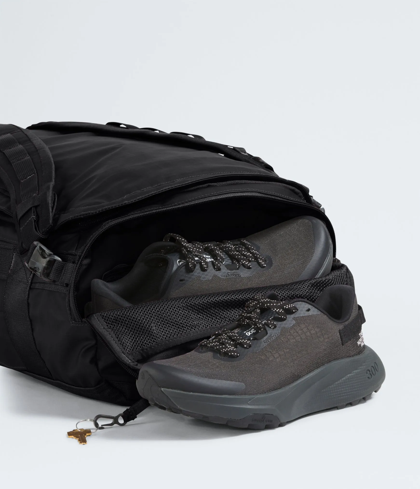 The North Face Base Camp Voyager Duffel-32L