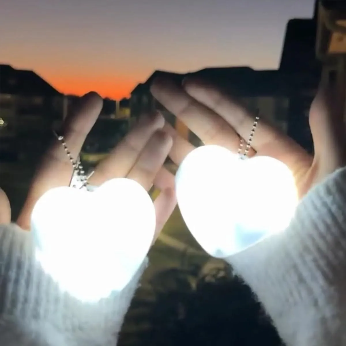Touch Activated Purse Light Handbag Light, Purse Glow Heart Light, Heart Shaped Purse Accessories Light for Women, Small Portable Glow Purse Light, Pc Touch Heart-Shaped Handbag Light(Circle*3)