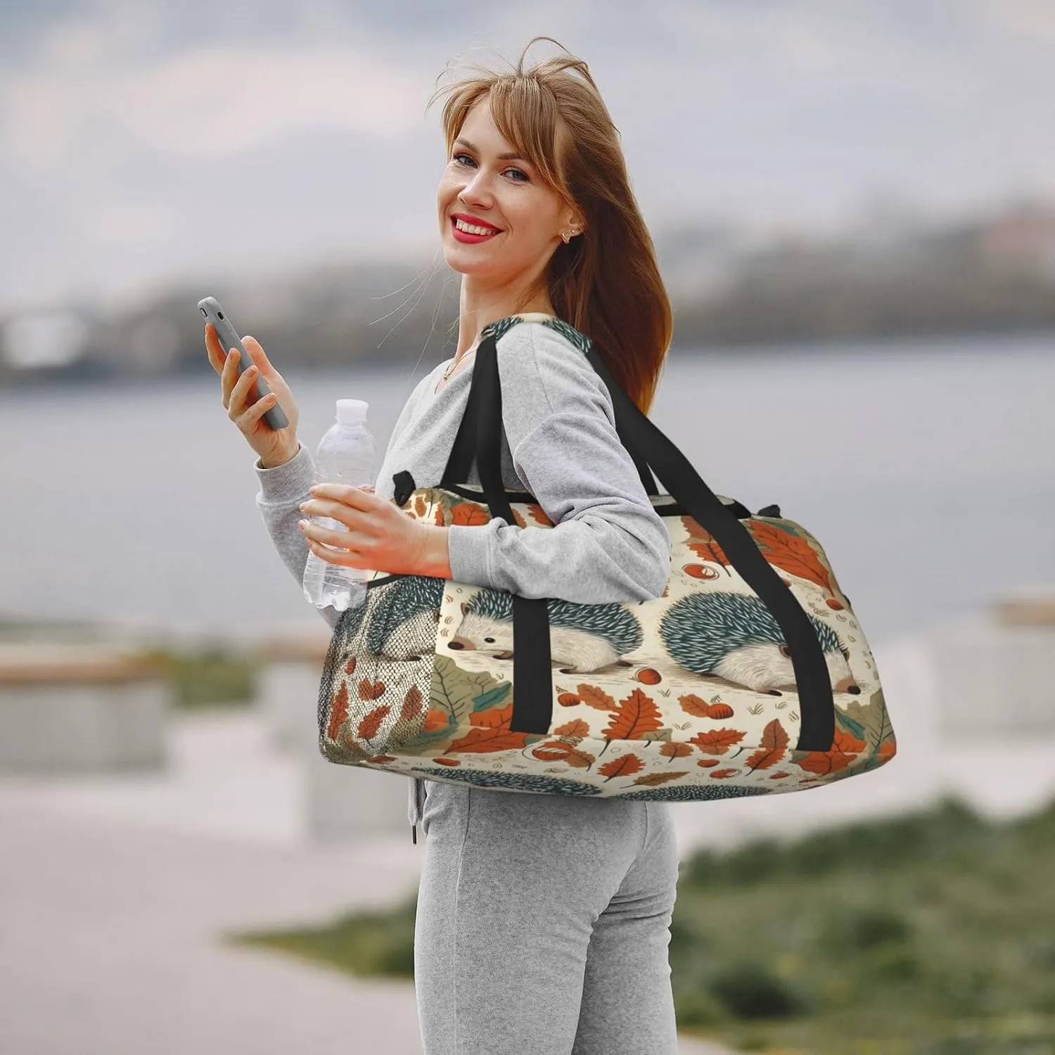 Travel Duffel Bag For Men Women, Autumn Leaves Cute Hedgehog Carry On Sport Gym Bag With Shoulder Strap Lightweight Waterproof Weekender Bag Overnight Bag