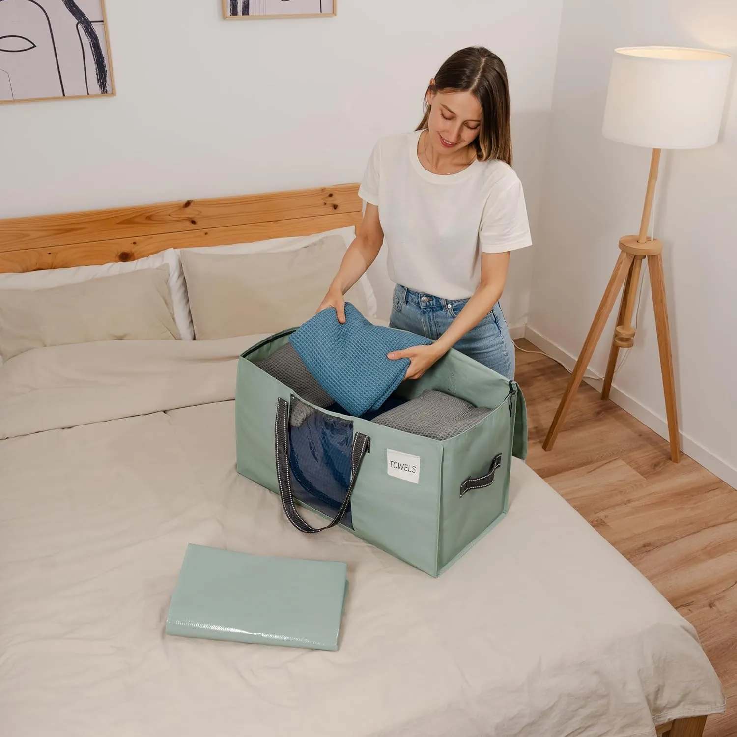VENO 10 Pack Moving Bags, Comforter and Blanket Storage Bags for Closet, Moving Boxes, Boxes with Lids Alternative, College Dorm Packing Supplies, Foldable Heavy-Duty Tote (Light Green Matte, 10 Pack)